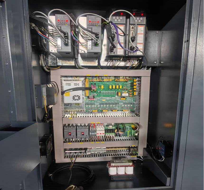 4 As 3 As Verticaal Bewerkingscentrum SV960L Tafelgrootte 1100*550mm Verticaal Fresscentrum