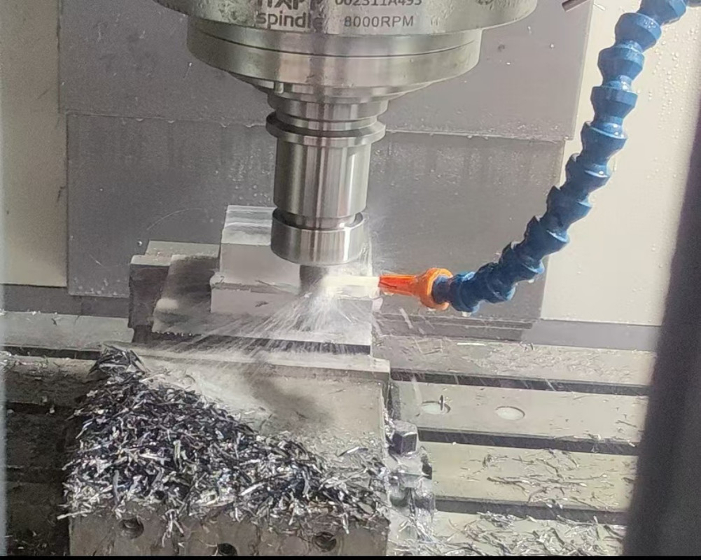4 As 3 As Verticaal Bewerkingscentrum SV960L Tafelgrootte 1100*550mm Verticaal Fresscentrum