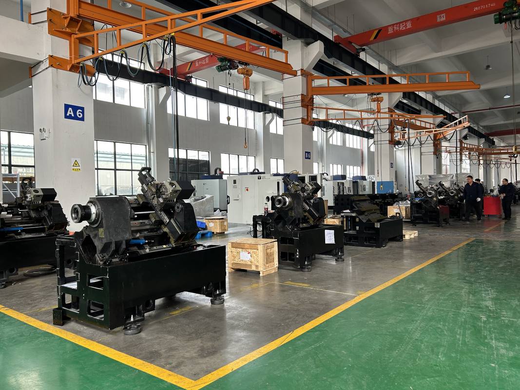 CNC automatische draaibank T400 High Rigidity Linear Guide Rails Servo Turret GSK Metalen CNC Slant Bed Draaibank