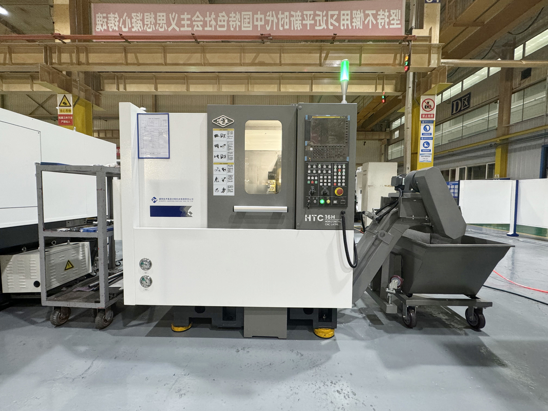 Economisch CNC draaibank HTC16Q GSK-systeem Kleine onderdelen Bewerking Servo Tailstock Slant Bed CNC draaibank