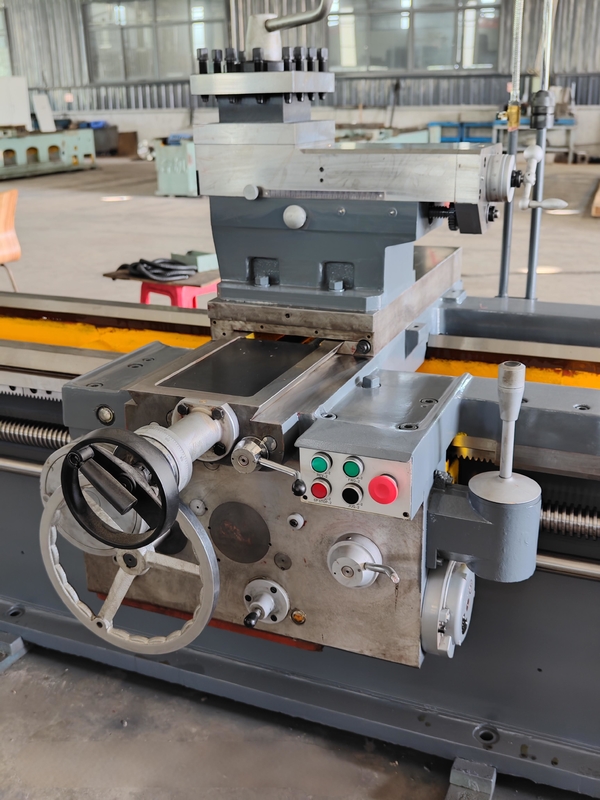 CW6180F Zware Horizontale Conventionele Draaibank Hoge stijfheid Geleiderail Breedte 600mm Vloer Handmatige Draaibank