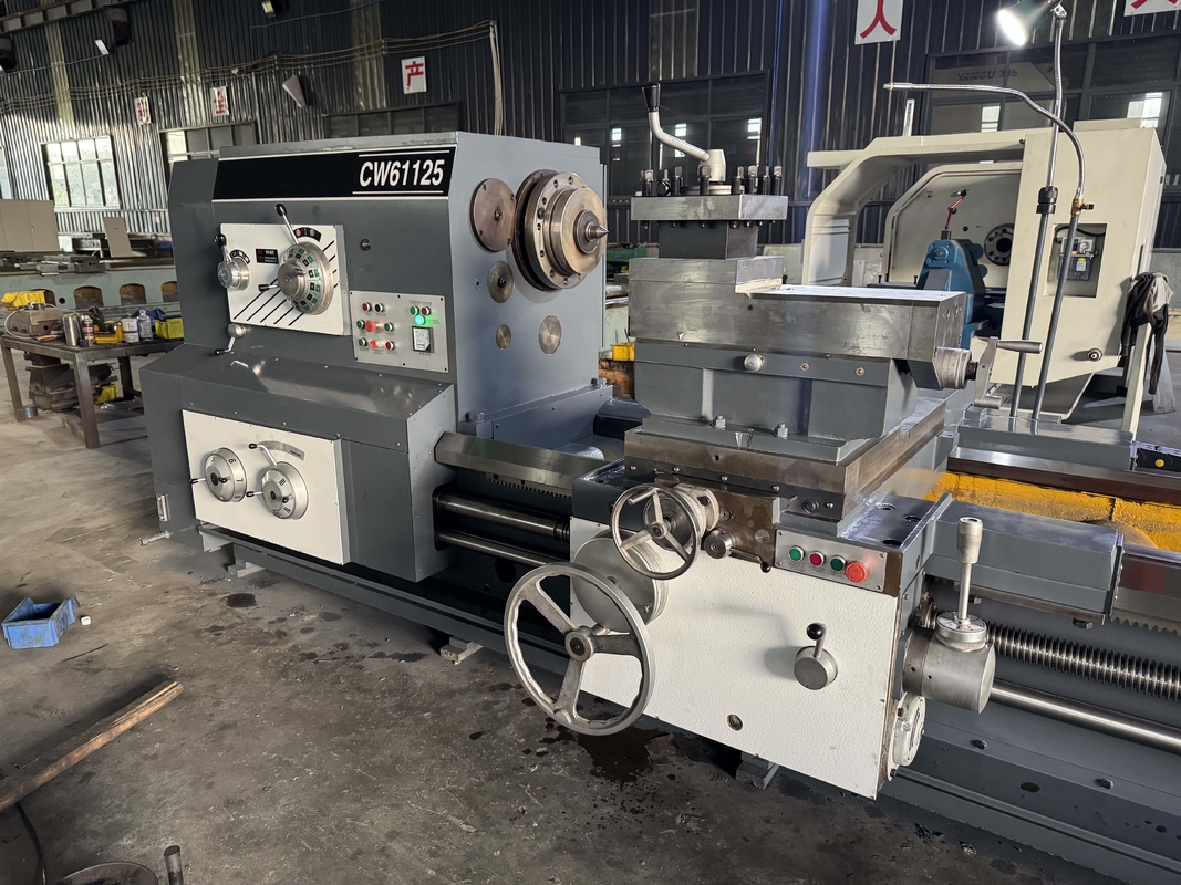 CW6180F Zware Horizontale Conventionele Draaibank Hoge stijfheid Geleiderail Breedte 600mm Vloer Handmatige Draaibank
