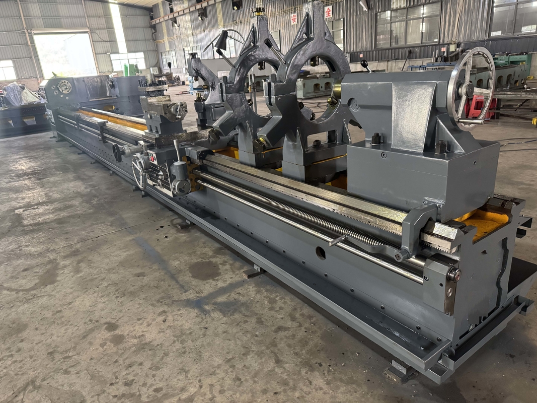 12 Meter Universele Zware Handmatige Draaibank CW61100 Grote Spindelboring 130mm Metalen Horizontale Draaibank
