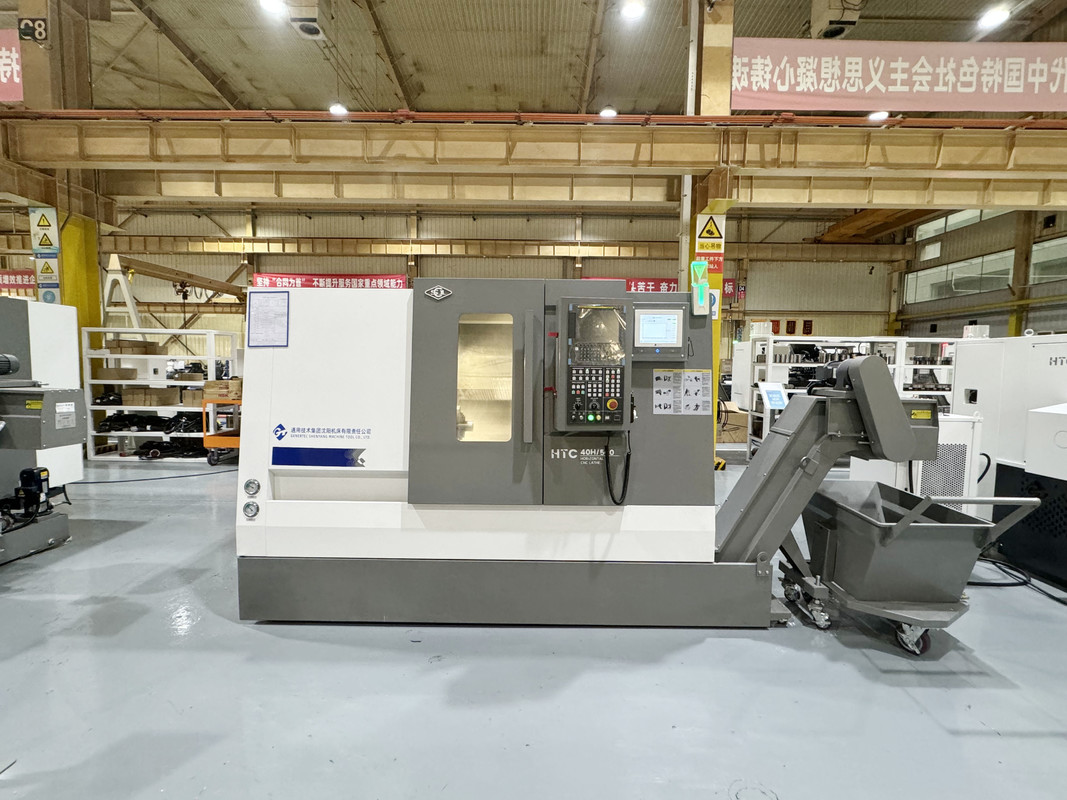 SMTCL Motor Shaft CNC Lathe HTC40H for High-Efficiency Long Shaft Processing