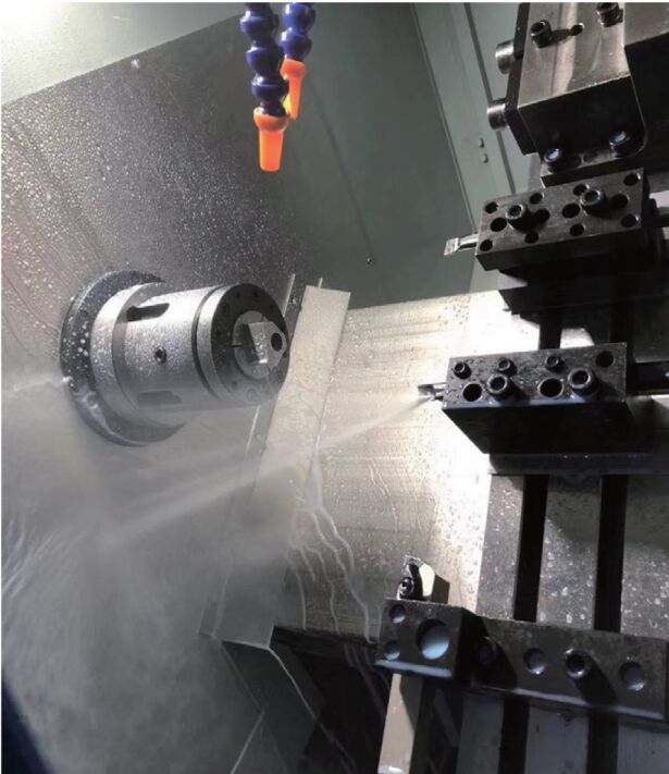 Hoge efficiëntie gang tool CNC draaibank H130 Verwerking van kleine onderdelen Draaifabriek CNC draaibank